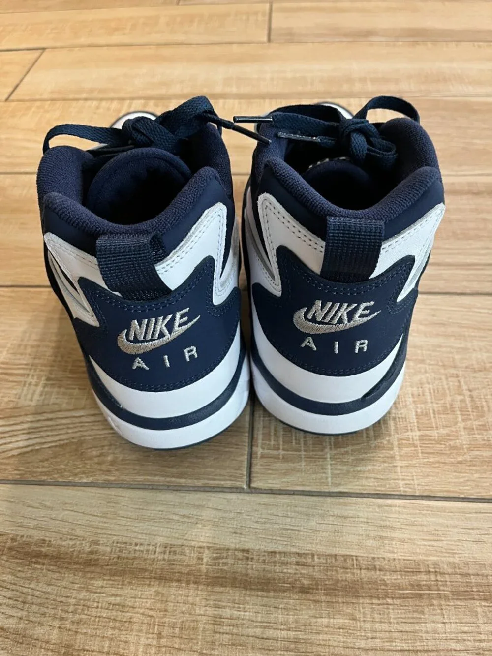 Unisex NEW Nike Air Diamond Turf FZ8224-101 - Mens 11.5 / Womens 13